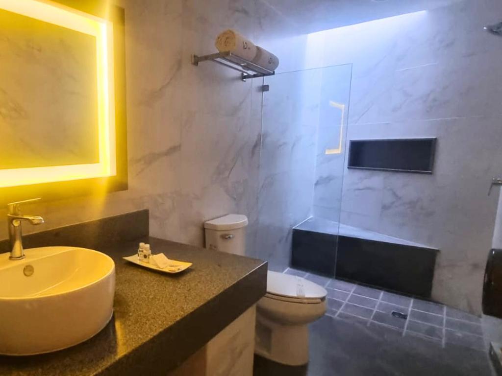Vp Leon Motel La Reserva Ngoại thất bức ảnh